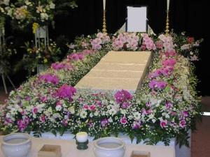また、生花祭壇、カトリックです。｜「龍美堂」　（新潟県上越市の花キューピット加盟店 花屋）のブログ